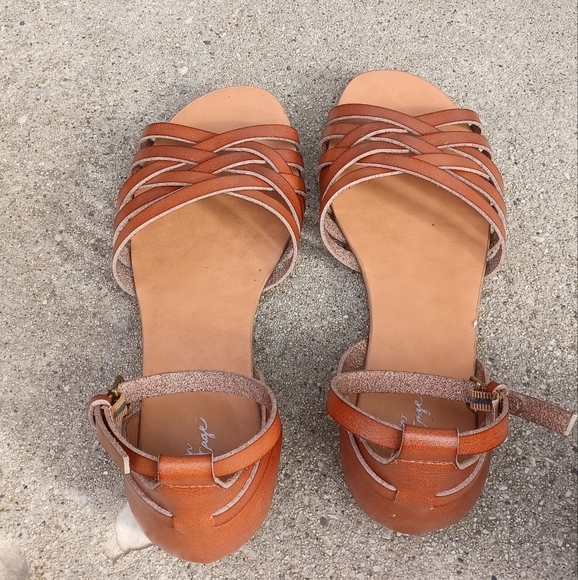 "Crown Vintage" Nayli sandals cognac/ bronze 9.5 - Picture 4 of 9